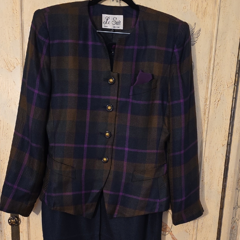 Le Suit Plaid Blazer in Purple and Brown